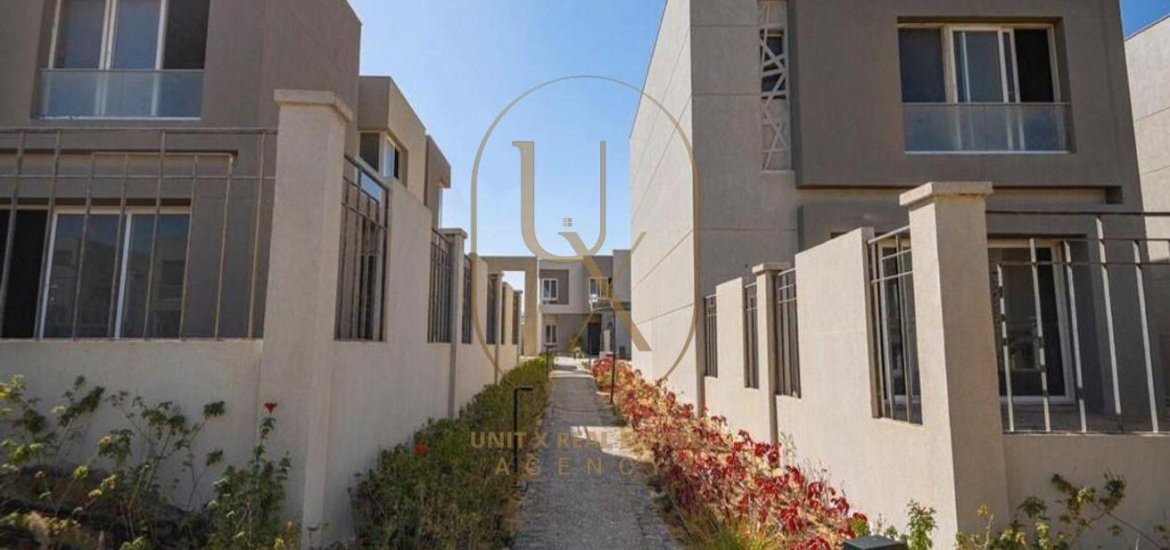 Villa in 6 October Compounds, 6th of October, Egypt, 3 bedrooms, 200 sq.m. No. 2302 - 2