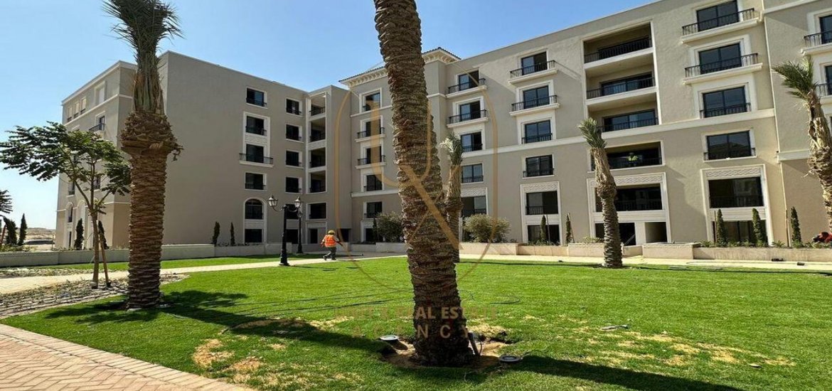 Apartment in Village West, Sheikh Zayed City, Egypt, 4 bedrooms, 235 sq.m. No. 2064 - 1