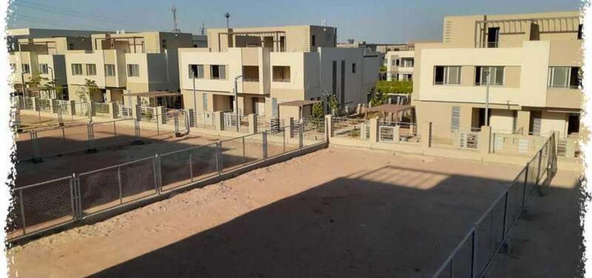 Townhouse in Palm Hills   Palm Valley, 6th of October, Egypt, 4 bedrooms, 260 sq.m. No. 1489 - 1
